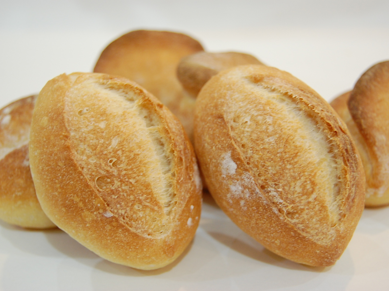 小型のフランスパンの完成を目指していざスタート!