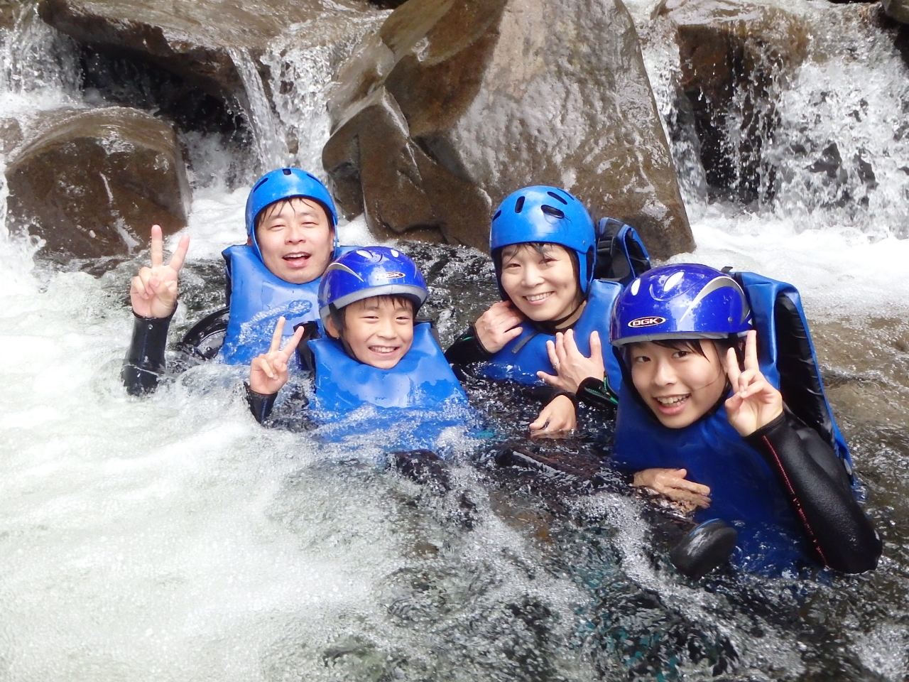 �Ƒ��ōō��̉Ă̎v���o����