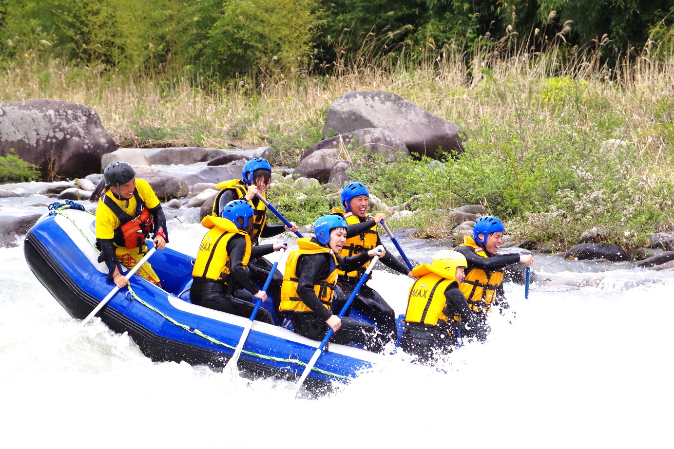 �����玟�ւƌ������E�F�[�u�̘A���I