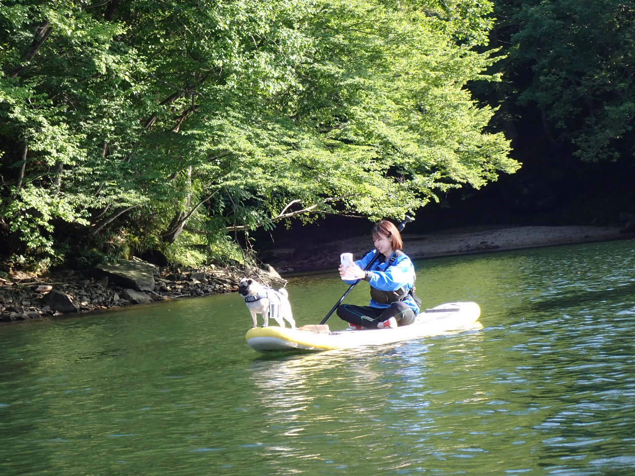 �厩�R�̗Y��Ȍi�F�Ɉ͂܂�ā� ������C���L���C�������ēs��ł͖��킦�Ȃ����͋C�ł��I