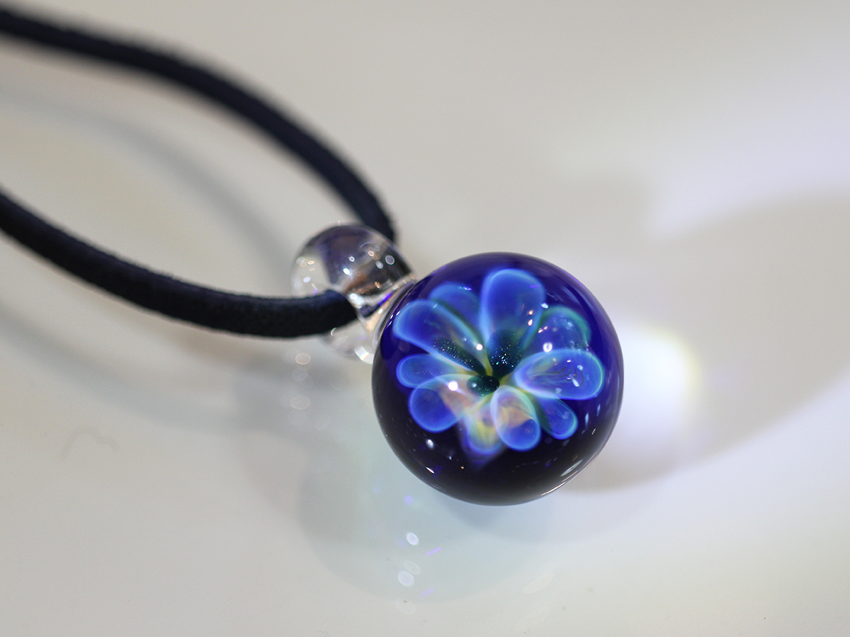 ペンダントトップ