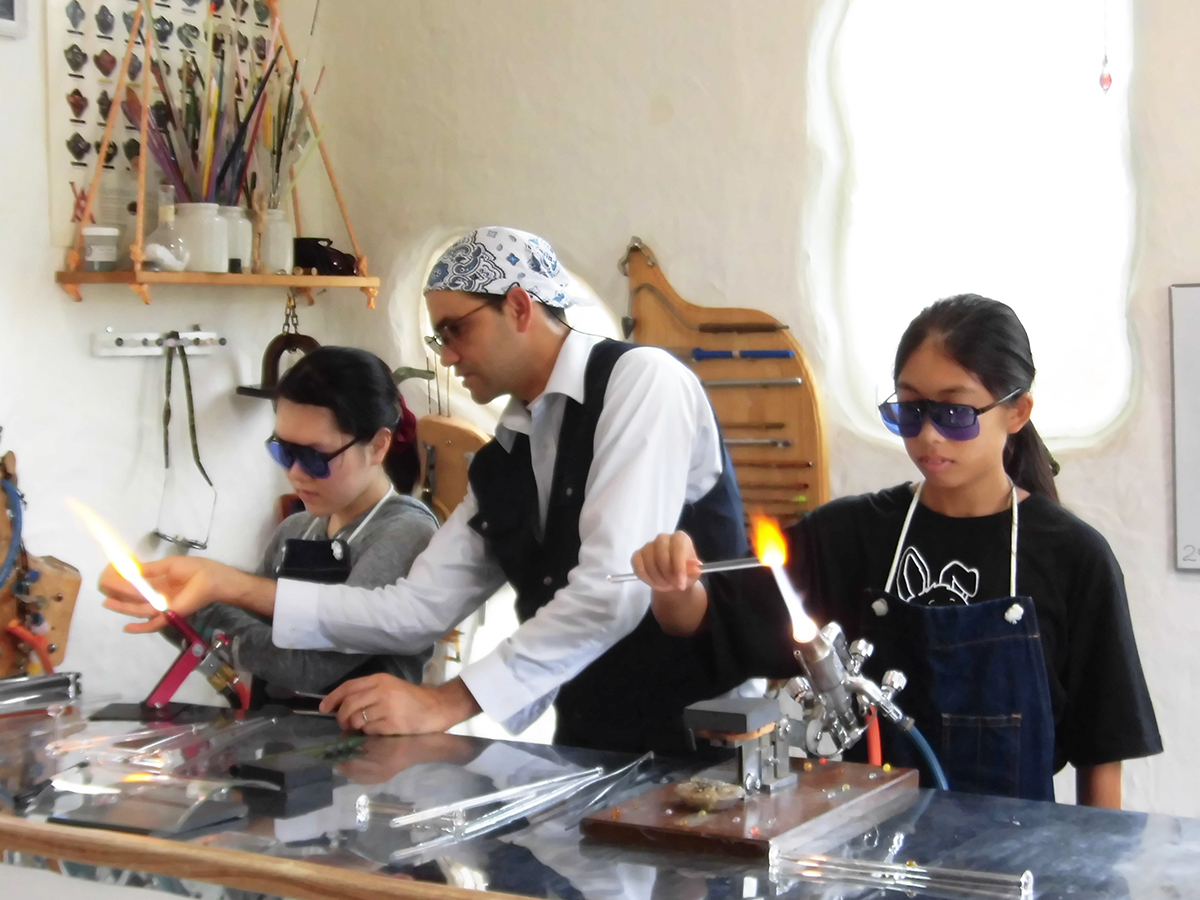 ガラス工芸体験★キラキラしずく型ペンダントトップをつくろう!お子さま連れファミリ...