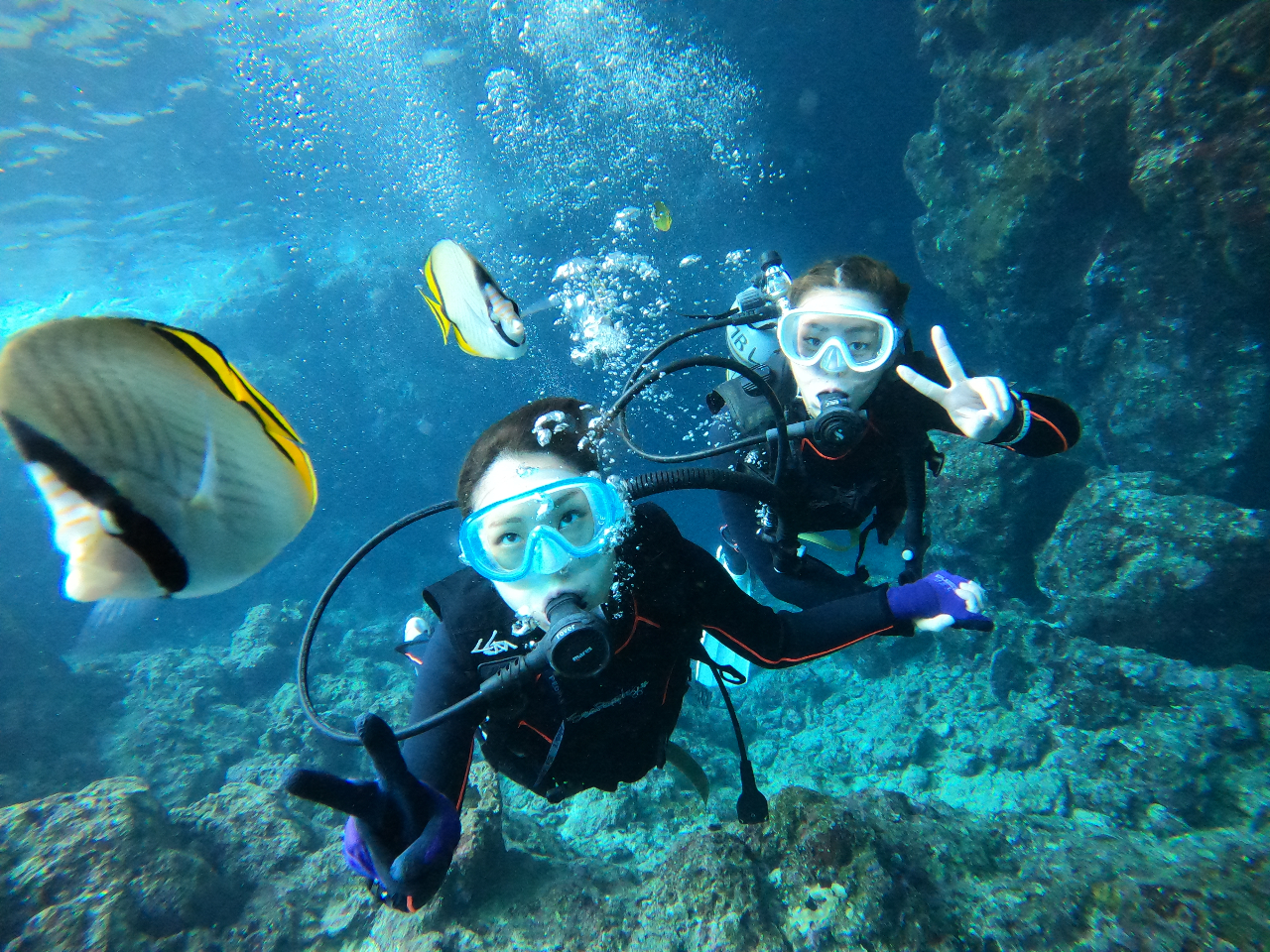 Sep専用ボートでご案内 熱帯魚と遊ぶ 青の洞窟 体験ダイビング ファミリー カップル 女性グループ 男性グループに大好評 S E P マリンクラブ じゃらん遊び体験 Sep専用ボートでご案内 熱帯魚と遊ぶ 青の洞窟 体験ダイビング ファミリー カップル 女性グループ 男性グループに大好評 S E P マリンクラブ じゃらん遊び体験