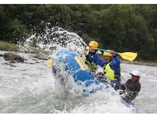 カップルにおすすめ 激流ミニラフティング Hoa北海道アウトドアアドベンチャーズ じゃらん遊び体験