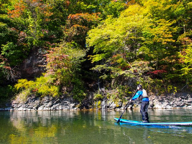 清流・沙流川を下るリバーSUP:HOA北海道アウトドアアドベンチャーズ