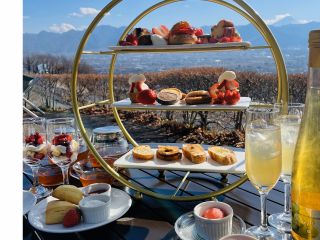 いちごのアフタヌーンティー ※写真は2名様分です