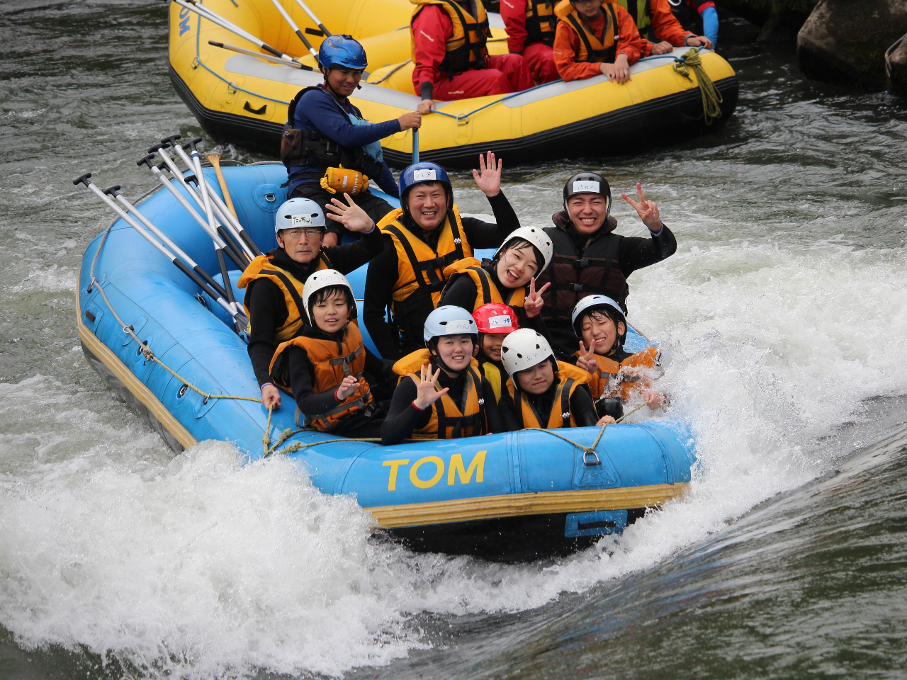 4才から参加OK!十勝川ファミリーラフティング・半日コース(Wラフティング)