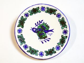 直径14cm程の平皿です