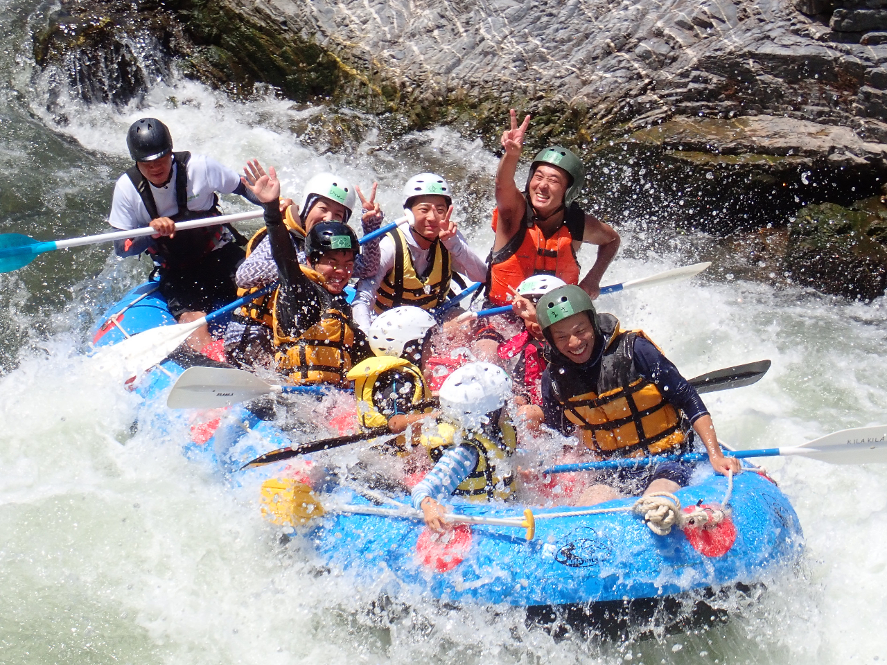 【京都市内から30分】保津川・半日ラフティングツアー<午前の部or午後の部>