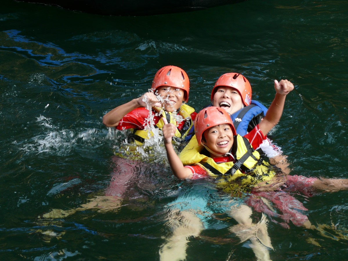 水が少なめの暑い日はこんな水遊びもできちゃう(^^♪