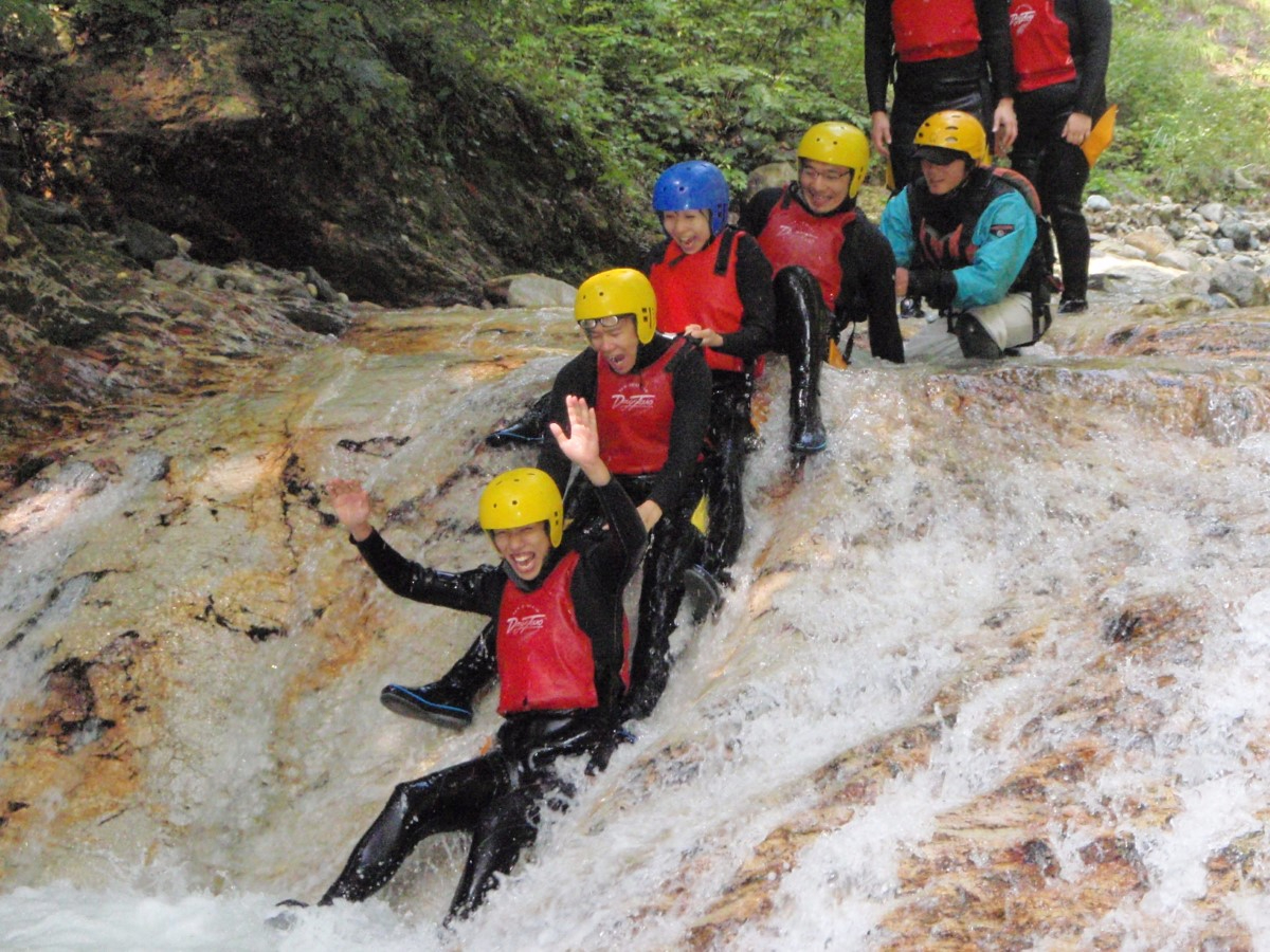 ܂ɓVRI厩R̃~lՂ̃EH[^[XC_[Ƀ`W悤I