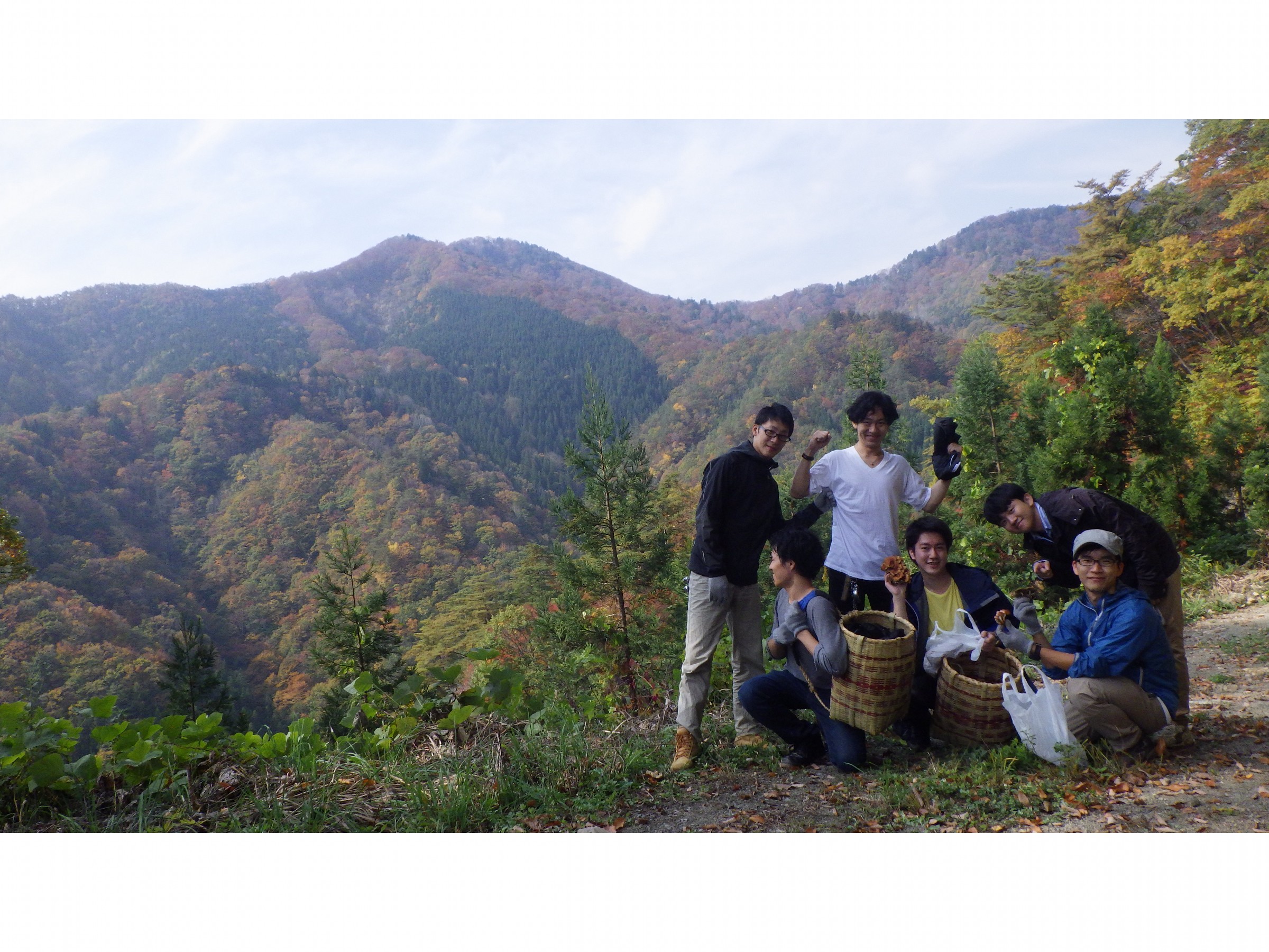 LmR̍ŒɂȐiɏo킷Ƃ