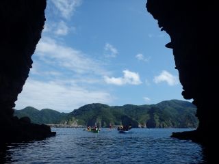 いざカヤックで!秘境南伊豆の海へ