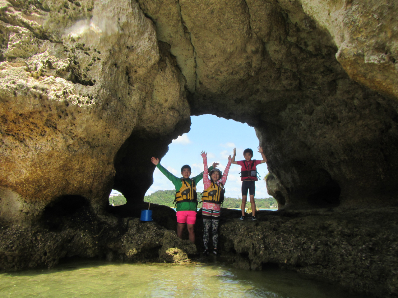 ~͉HnCł̖l̃cA[y߂܂B