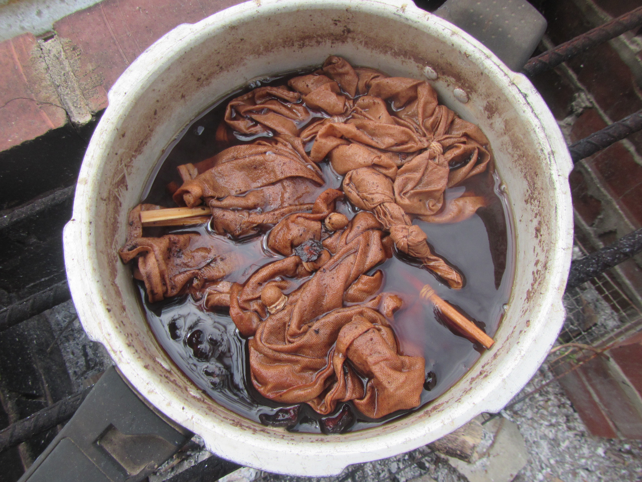 }O[u̎ύō߉tɁAłŃTCzЂ܂B