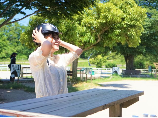 安全のためヘルメットを着用して頂きます。