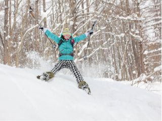 ジャグスポーツのスノーシューツアーは、「アクティブに遊ぶ」がモットーです♪