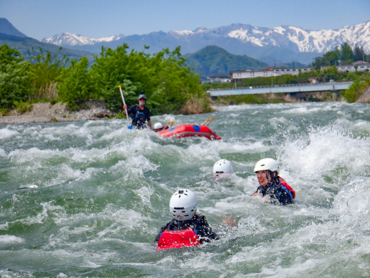 jȂĂvłB͂̃teBOpCtWPbg𒅗p܂B̑̃wbgAEFbgX[cȂǂׂĐɕɂȂ܂̂S