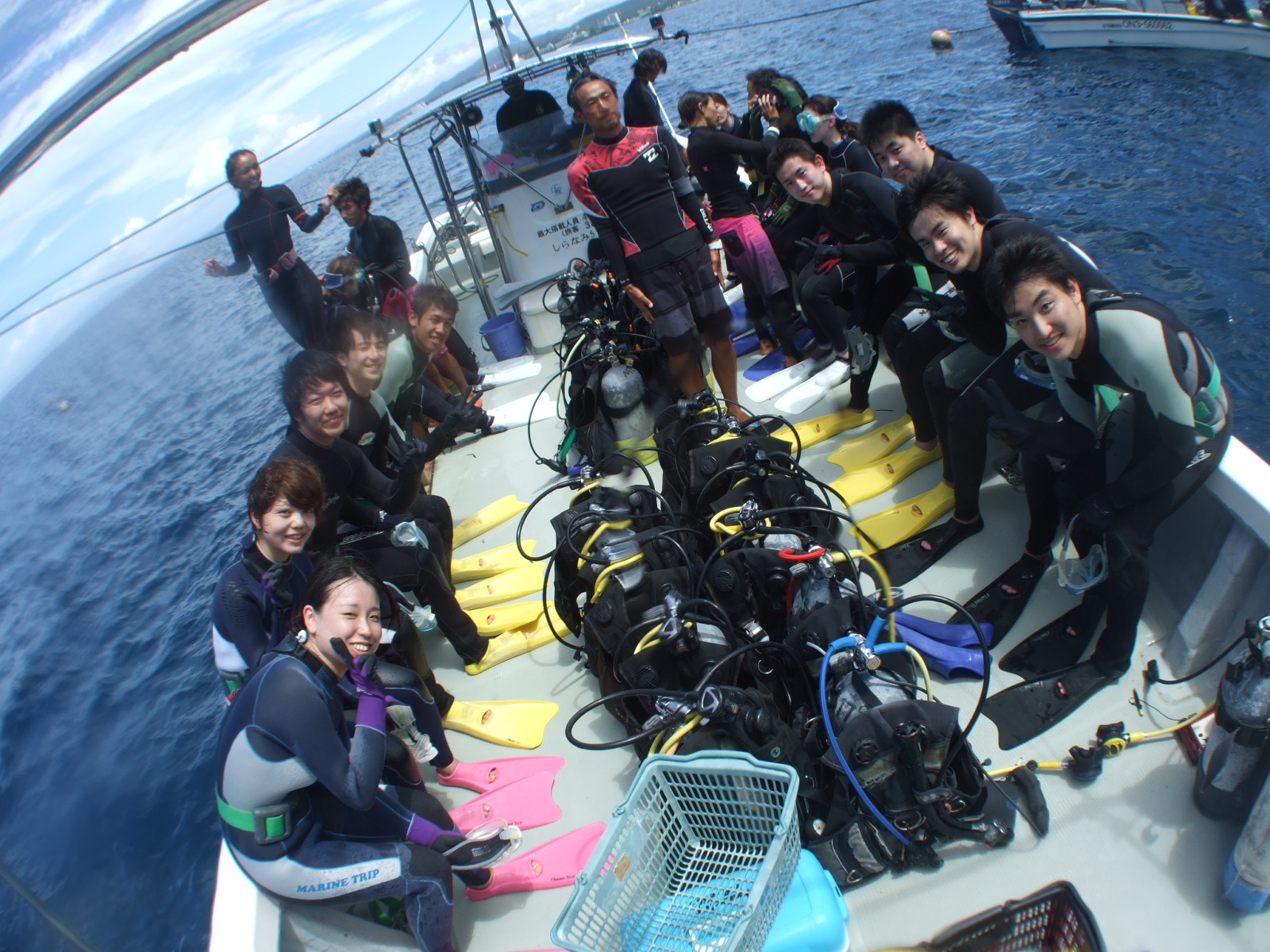 |Cg܂ł͊y{[gňړ܂B10̃v`N[WOIdނwĂ炷ɊCɓ邱ƂôŁAƂĂyłI