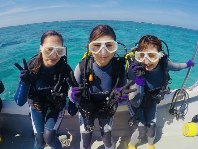 広角レンズ装備の本格カメラで、陸上から水中までスタッフが撮影。水中動画の撮影は大好評です。撮影したデータは無料プレゼント!スマホの方は当日閲覧も可能!