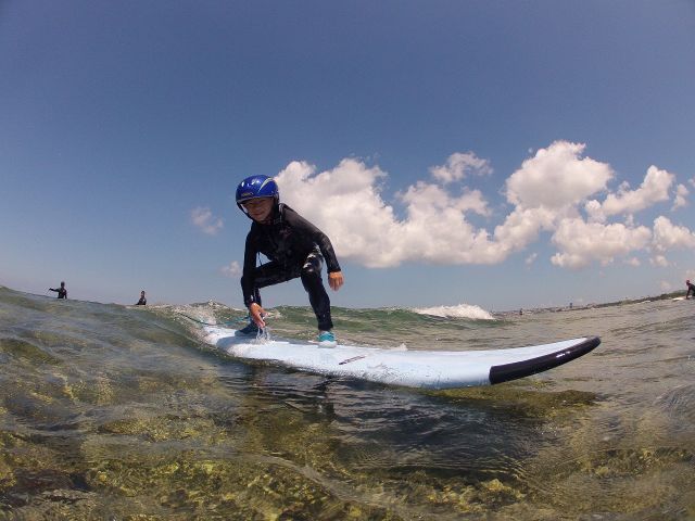 是非親子で一緒に波に乗り、良い思い出を作ってくださいね。お子様の自然体験が今後の良い成長につながります。