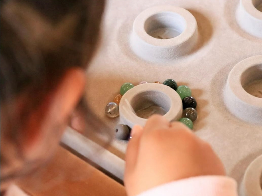 どんな色にしよ〜かな♪お子様のセンスがヒカリます(^^♪