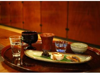 ウエルカムドリンクを含め5種類の福井の地酒をご提供。期間限定企画!2025年6月28日/7月5日/9月20日/10月18日/3月14日/4月11日(各土曜日)