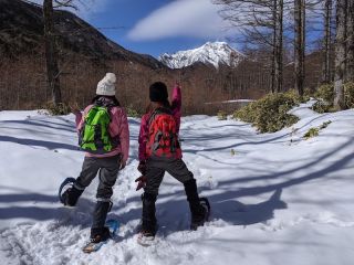 コースの終点からは八ヶ岳の主峰「赤岳」が目の前に望めます。