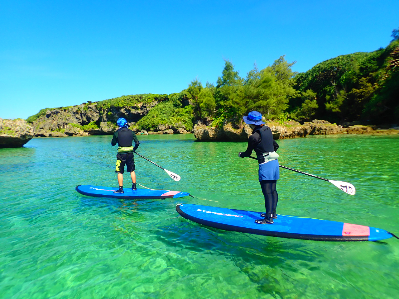 明るい時間からスタートするので青い海もサンセットも楽しめちゃう2度美味しいプラン♪