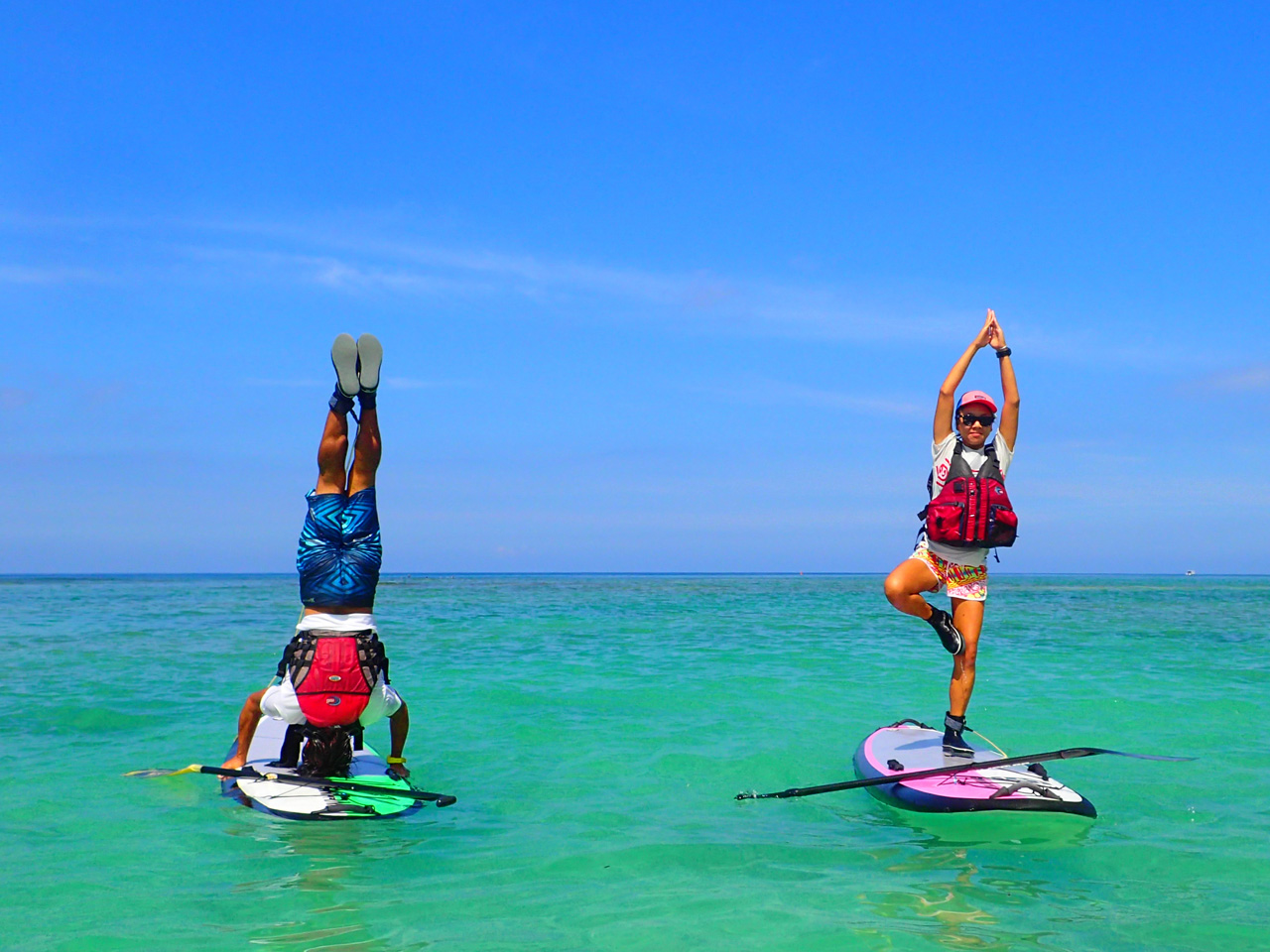 ヨガポーズをとってみたり、バランスゲームをしたり…SUPでの遊びも◎遊びながらSUPが上手くなる!!