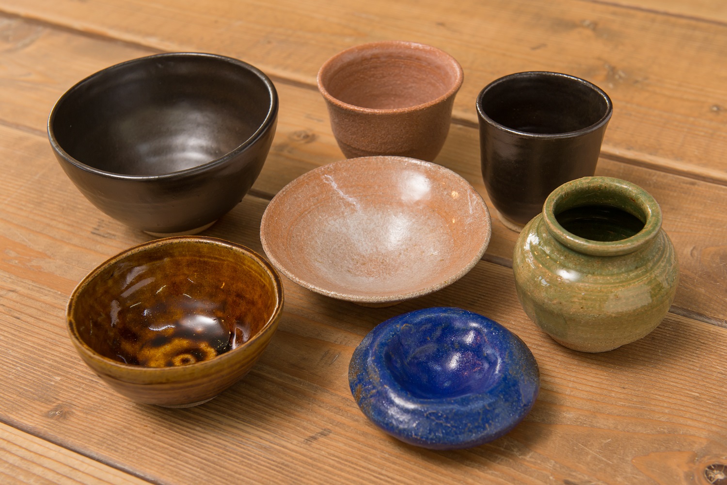 作品の焼き上がりイメージです。釉薬(色)は9種類の中からお好きな色を選んで頂けます。