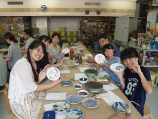 自由に楽しく、絵付けを楽しんでくださいね。熱海・箱根・湯河原の旅の思い出に!