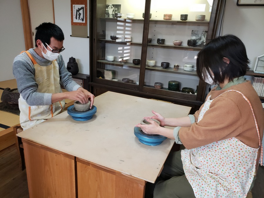 xڂ̍쓩B͂vwlŉƑ4l̂͂񒃘q𐧍I