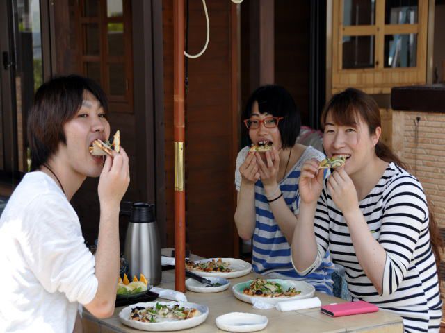 一味も二味も違う手づくりピザを!!すでに召し上がっています♪