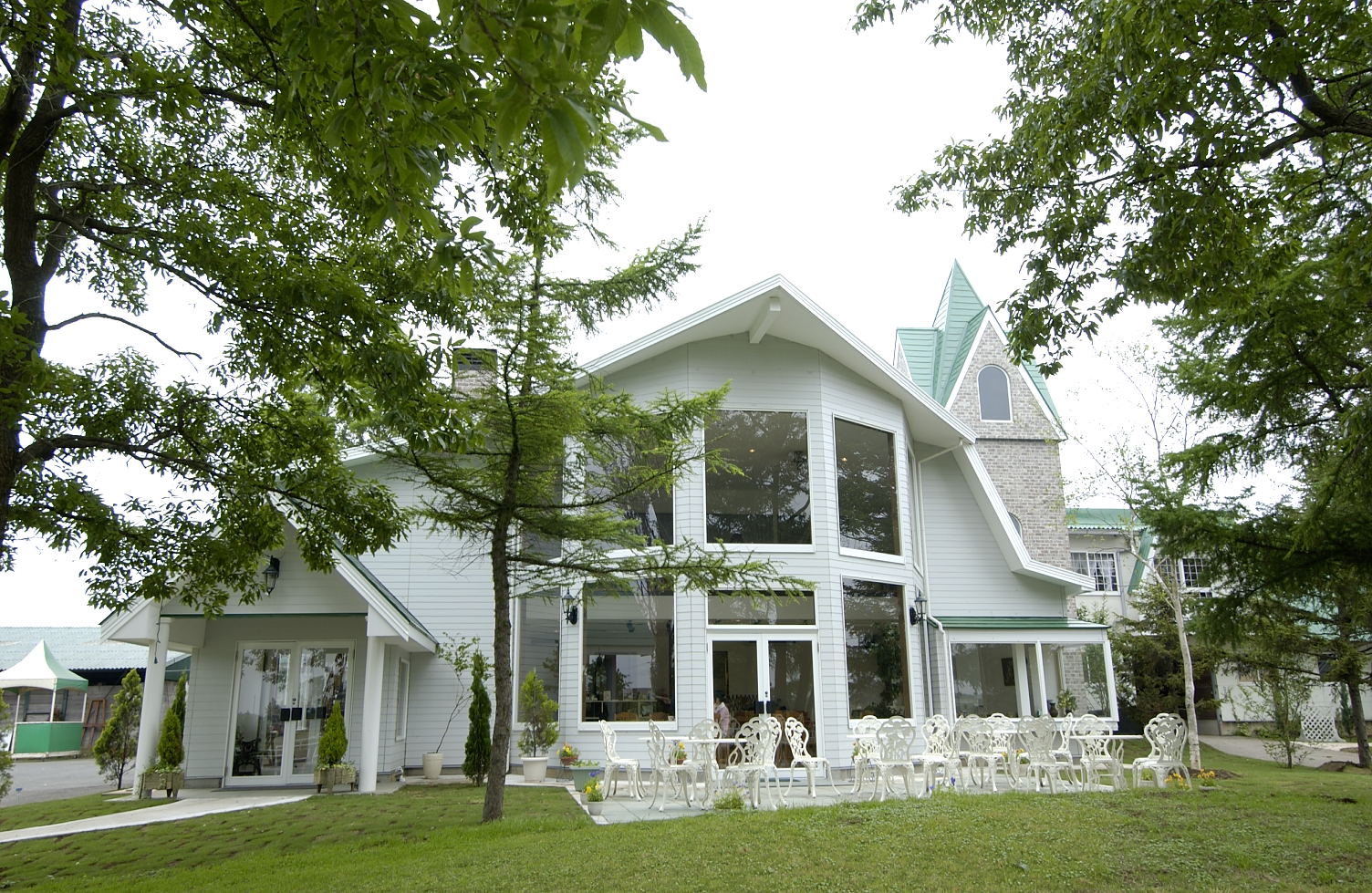 クラブハウスエントランス