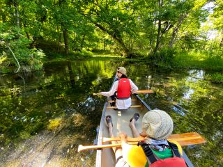 釧路川源流の景勝地「鏡の間」