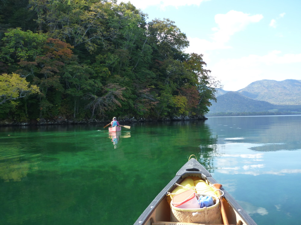 和琴半島 温泉の影響で独特の水の色
