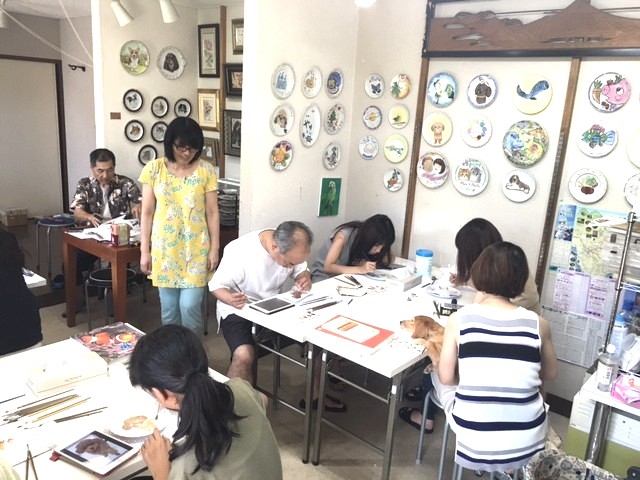 ★じゃらん限定・27㎝リム皿★大きなお皿なのでお子様もおすすめ! 集中して絵付け...