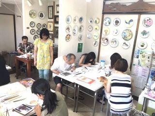 みなさん集中されています。時間を忘れて制作に没頭するってちょっと贅沢♪