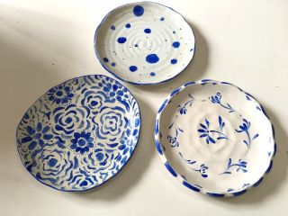 じゃらん限定 23 リム皿の絵付け カリギュラフィーの文字入れの特典付き 約2時間 食器ペインティング体験工房 青い玉葱 じゃらん遊び体験 じゃらん限定 23 リム皿の絵付け カリギュラフィーの文字入れの特典付き 約2時間 食器ペインティング体験工房 青い玉葱 じゃらん遊び体験