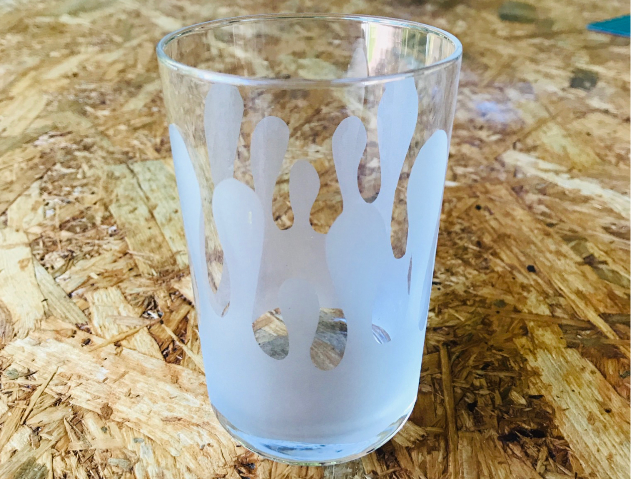 サンドブラストした後に、テープを剥がせば完成です。