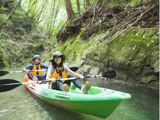 2人乗りのタンデムカヤック。パドルスポーツが初めての方にも安心です