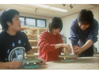 陶芸作成をお手伝いします。