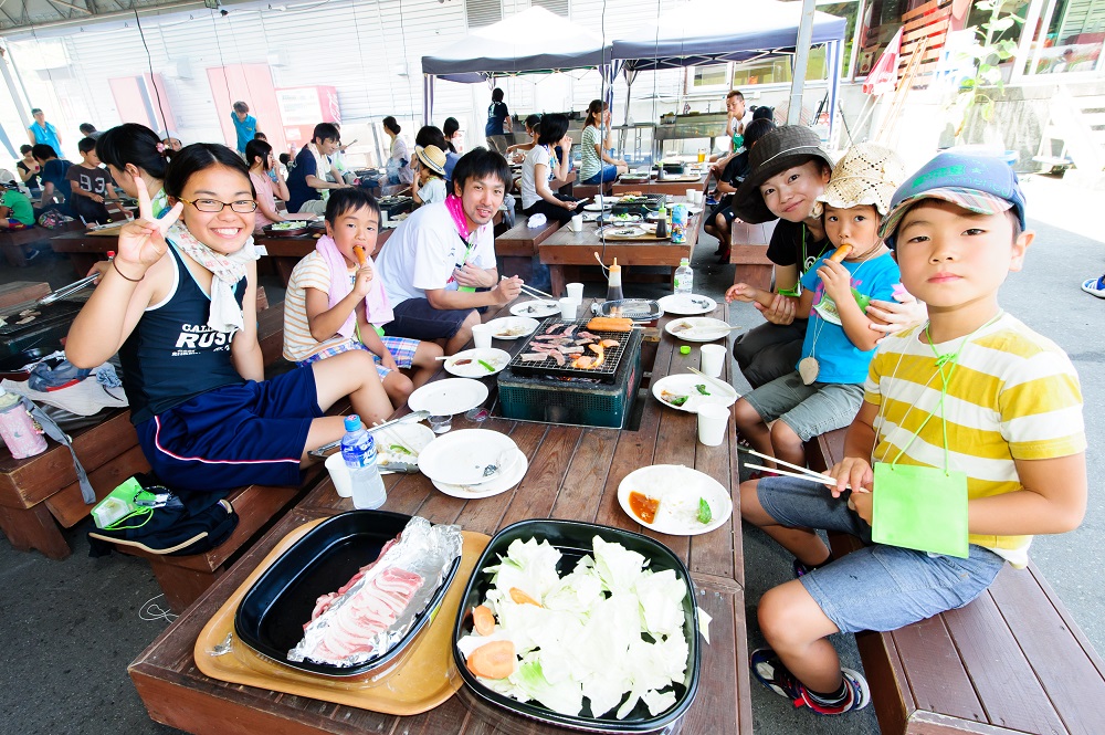 手ぶらでok 屋根付き 白馬の自然に囲まれてバーベキュー Hakuba47マウンテンスポーツパーク じゃらん遊び体験