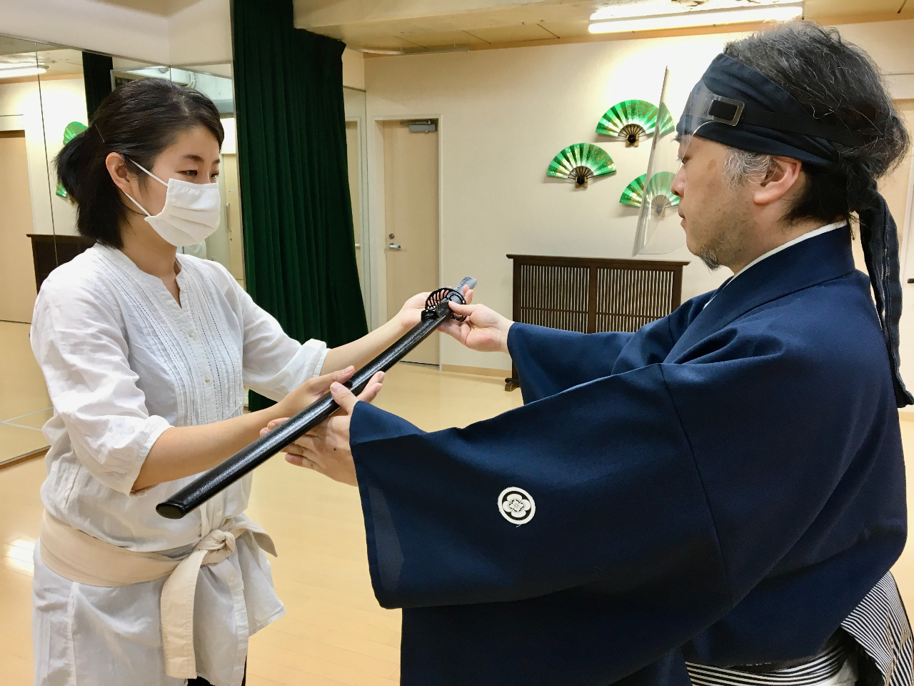 ̌mÂłgd̂铁i͕jgp܂B