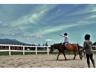 骨盤運動とストレッチで運動効果が上がります。