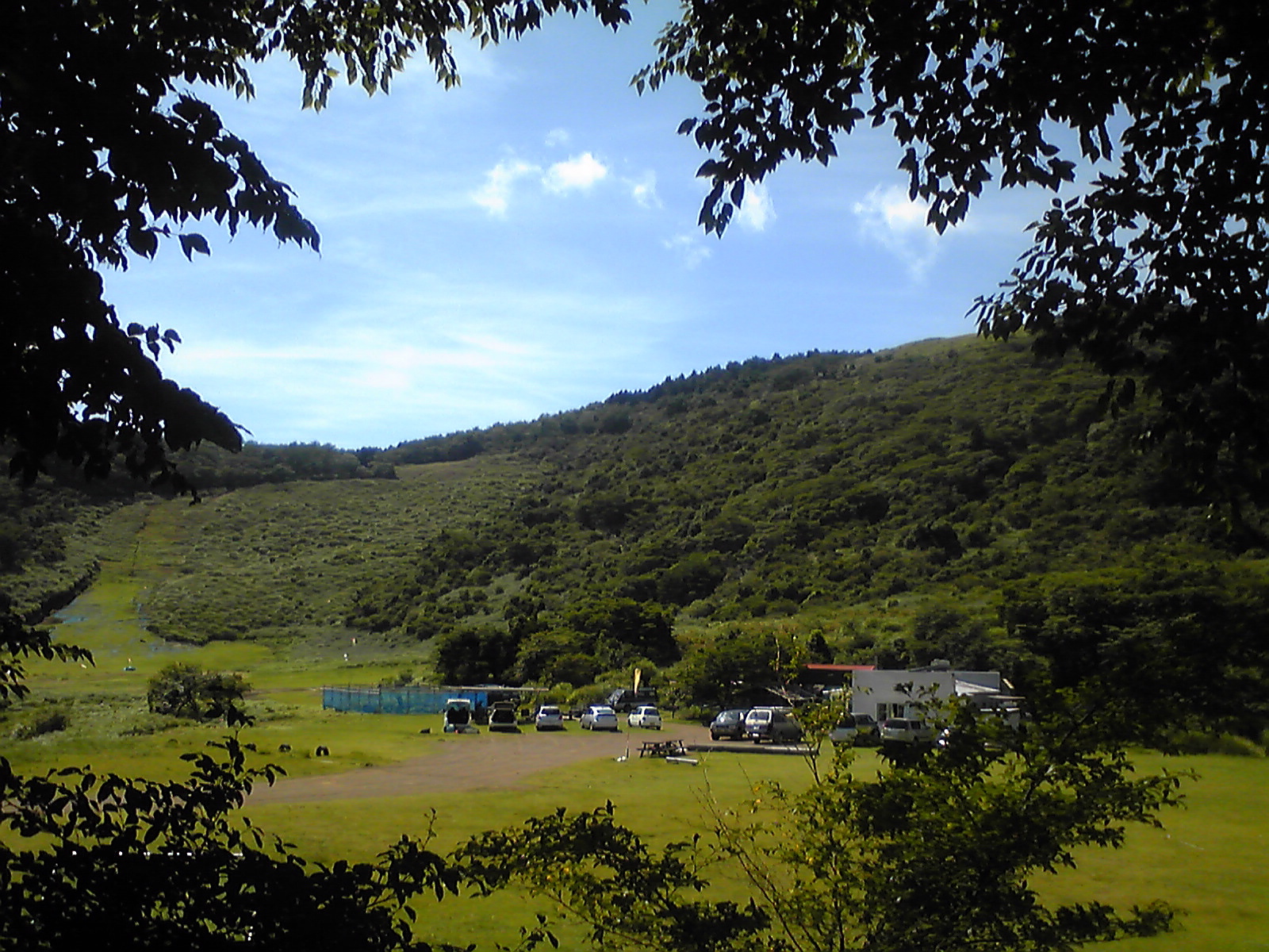 ΂Ɉ͂܂āA܂ŕʐEȋԁI