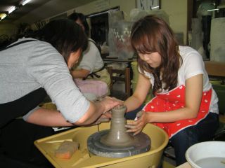 ロクロ体験 (丁寧な指導で思ってたものが作れます。)