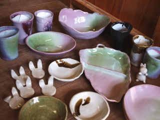 手びねり完成作品です。このようにお好きな色合いで焼くことが出来ます。