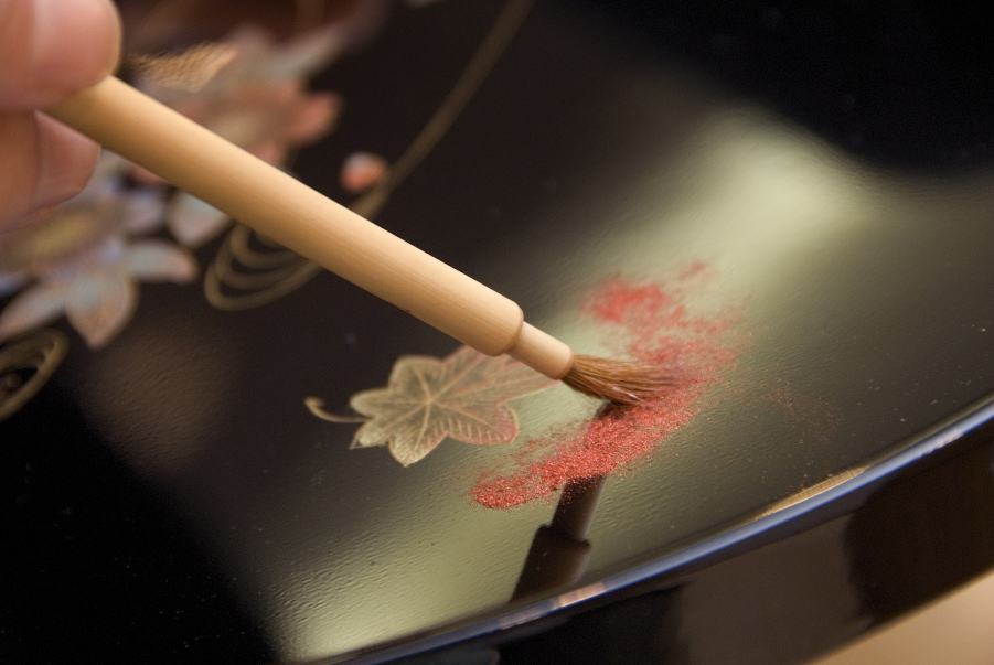 【金沢・蒔絵体験】創業240年の、受け継がれし伝統を学ぶ!蒔絵体験【地域共通クー...